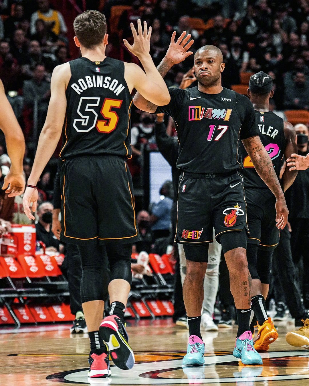 篮网翻盘热火,麦科勒姆惊艳四座 篮网翻盘热火,麦科勒姆惊艳四座