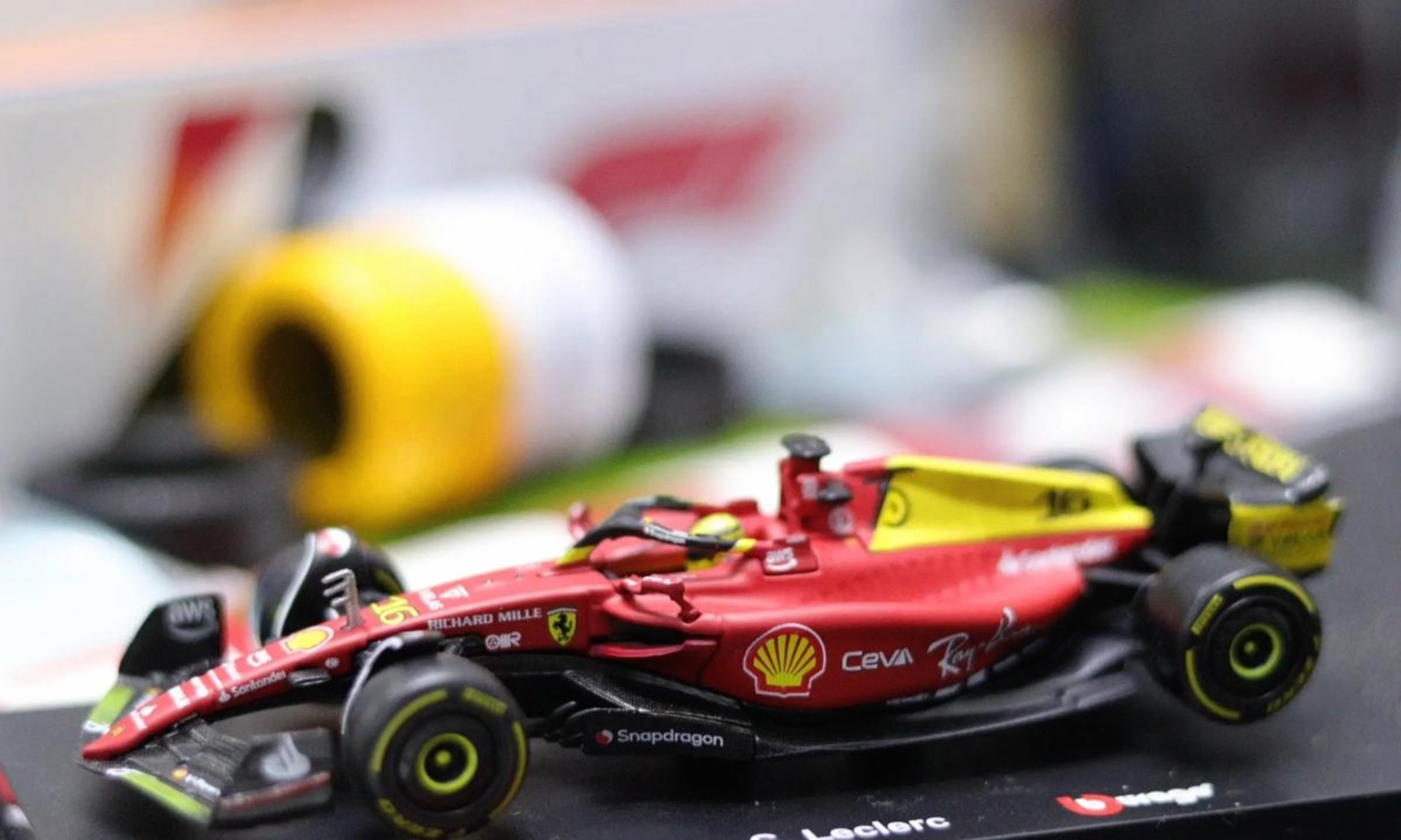 威廉姆斯轻取法拉利,勒克莱尔关键制胜 威廉姆斯轻取法拉利,勒克莱尔关键制胜