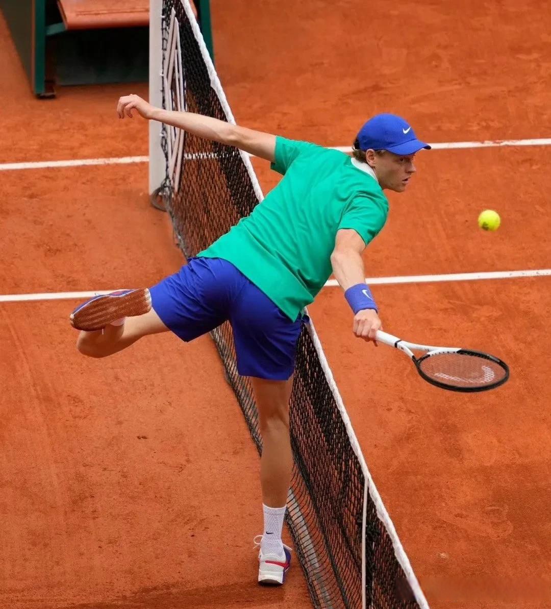 ATP总决赛逆转年终总决赛,德约科维奇扛起全队 ATP总决赛逆转年终总决赛,德约科维奇扛起全队