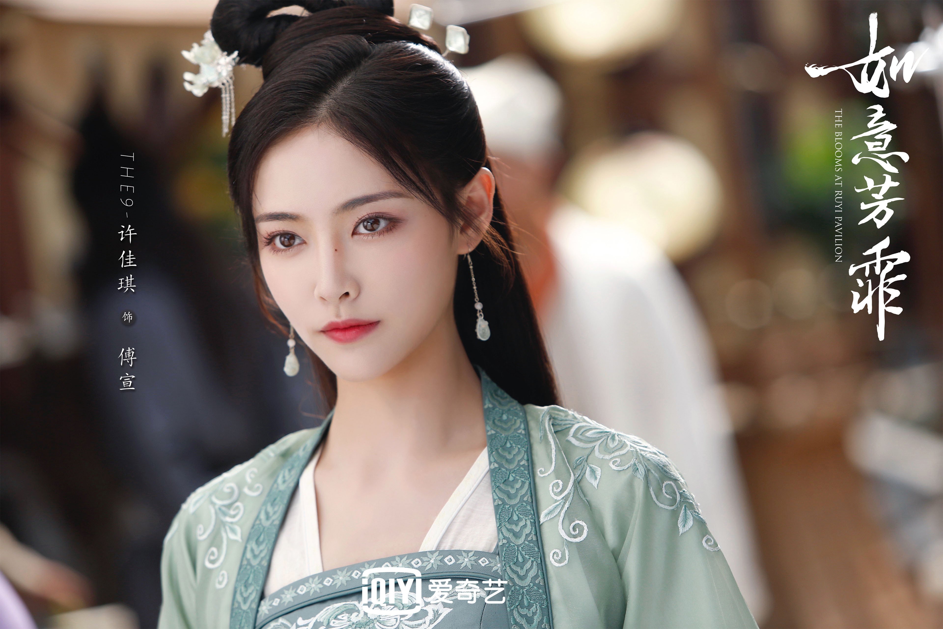 看到这个独特的关键词组合,我意识到你希望将看似不相关的足球元素—一位瑞士球星、一支法甲球队和一个南美国度—编织成一个充满张力的战术叙事。这确实需要跳出常规思维